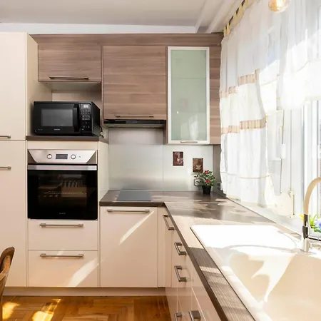 アパート Lk17 Bright 2br With Balcony ソフィア