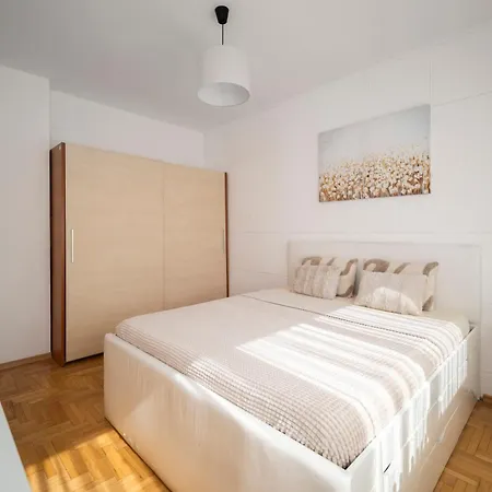 Lk17 Bright 2br With Balcony Sófia